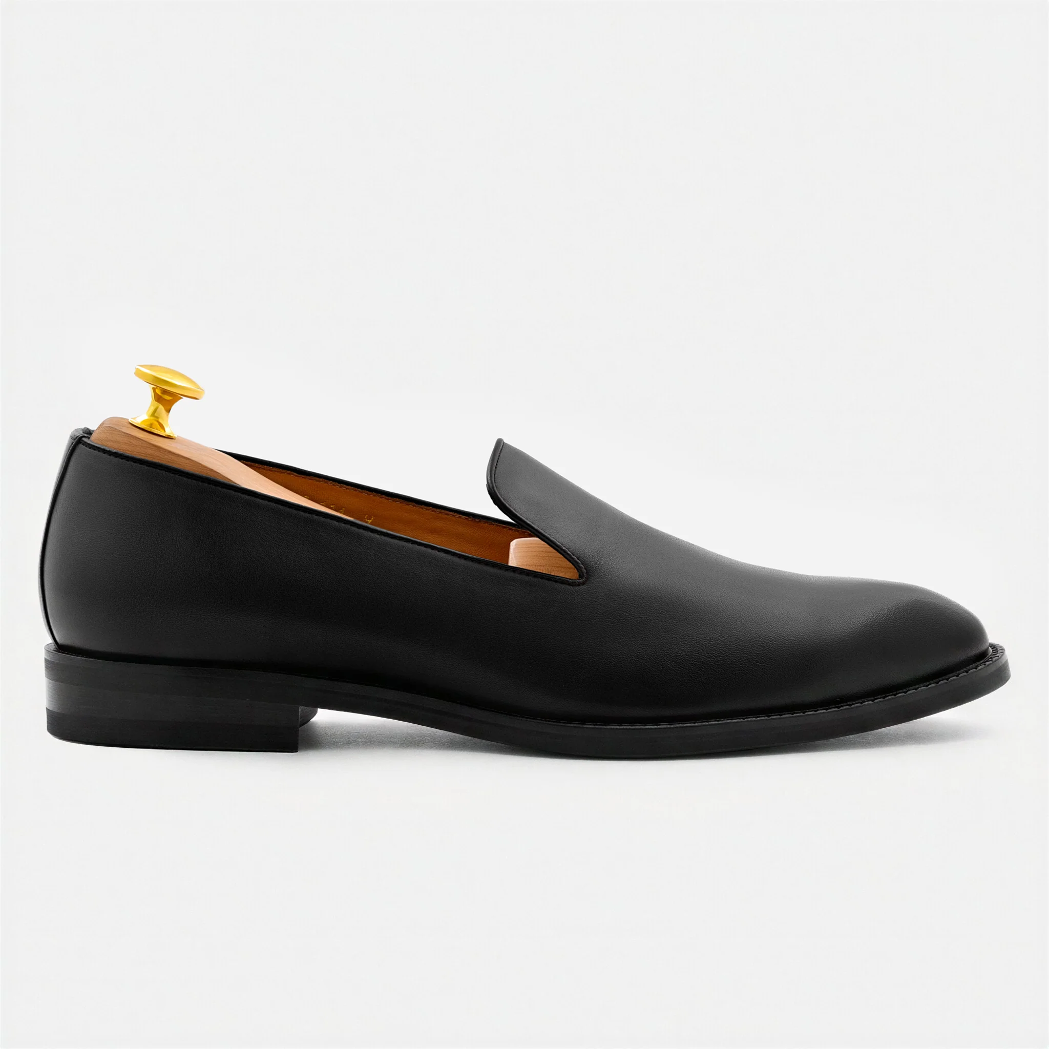 Langford Wholecut Loafers - Men's - Image 32