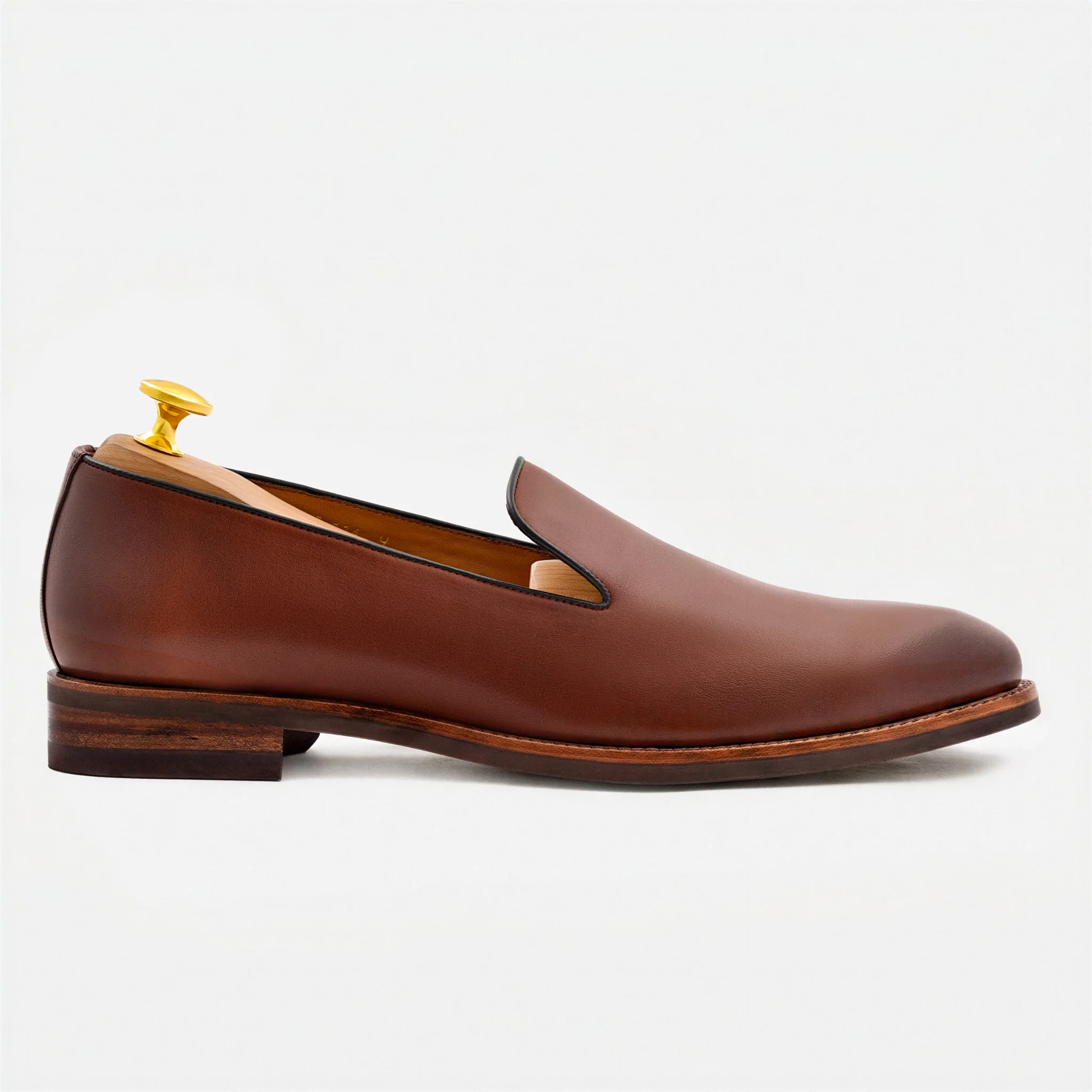 Langford Wholecut Loafers - Men's - Image 44