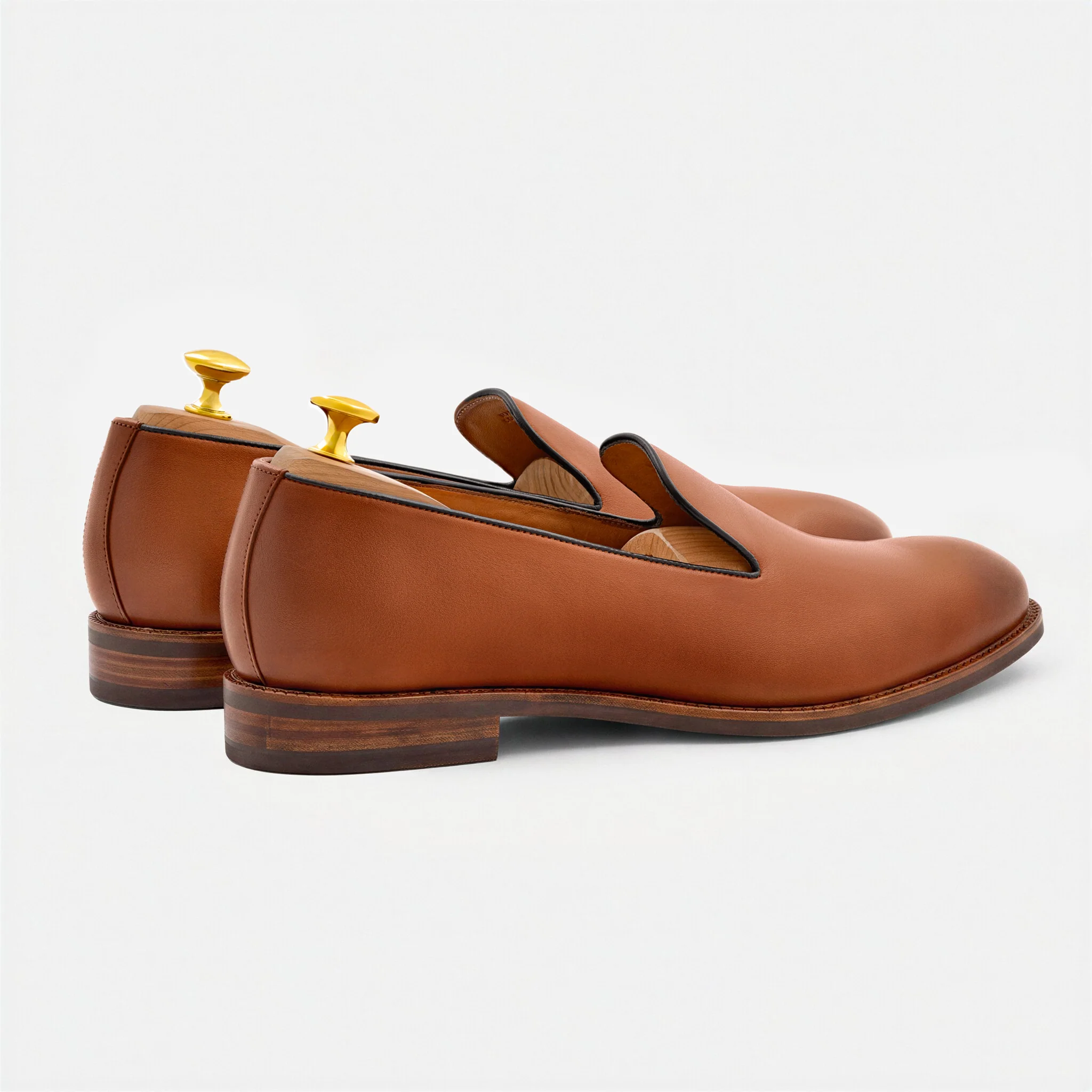 Langford Wholecut Loafers - Men's - Image 51